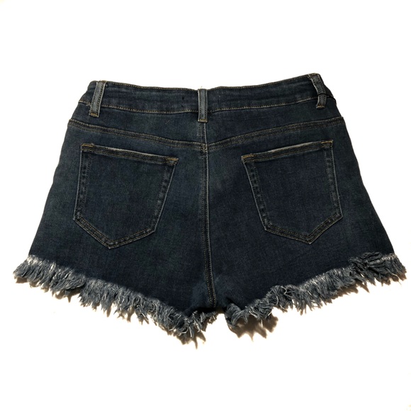 Dark Denim Stretch Distressed Jean Shorts medium fit like 6 NWT new - Picture 2 of 9